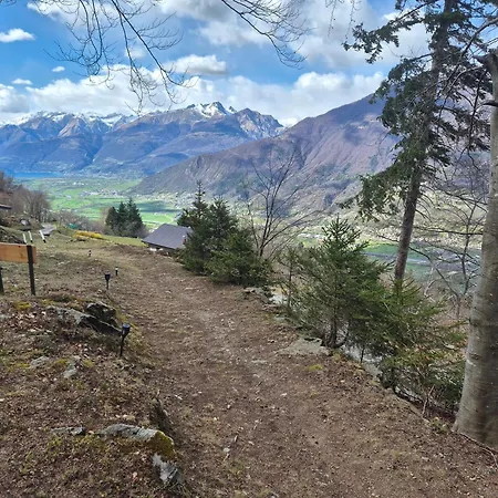 Casa Nel Bosco * Sacco (Sondrio)